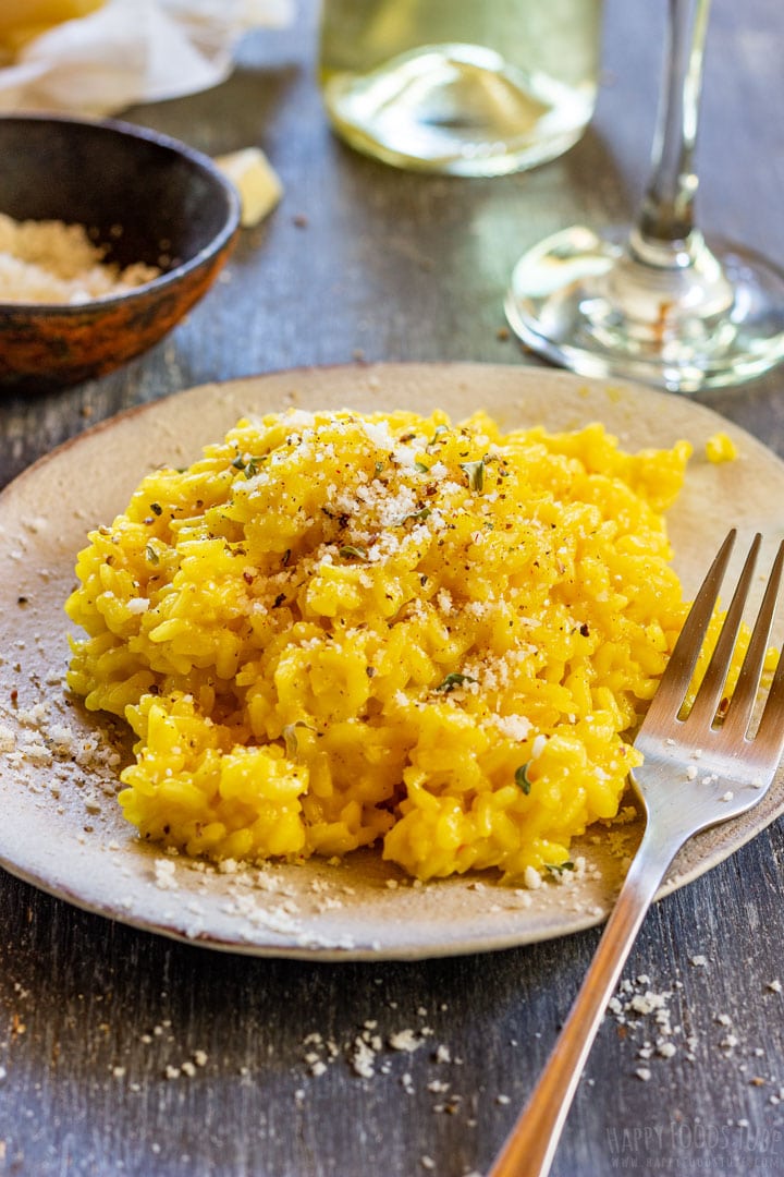 Easy Risotto Milanese Recipe - Happy Foods Tube