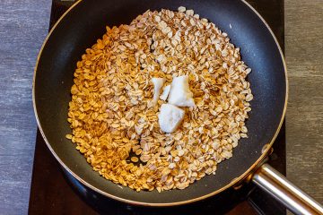 How to make toasted oatmeal step 1