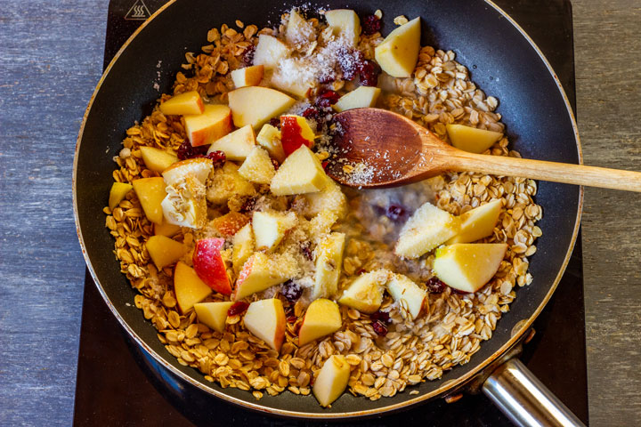 Making toasted oatmeal