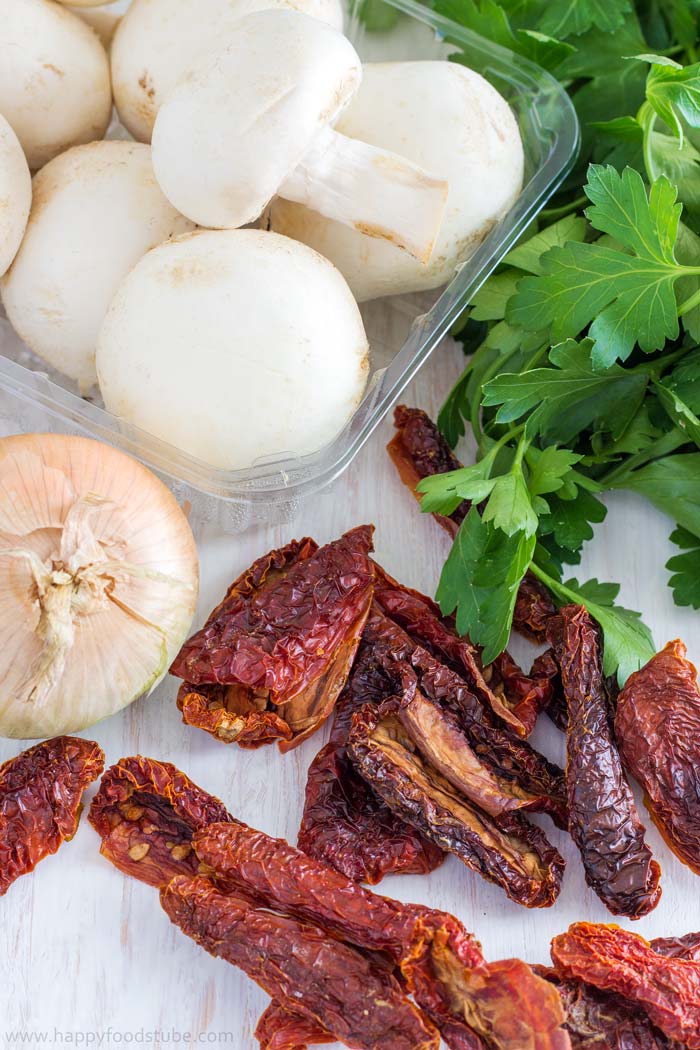 Creamy Mushroom & SunDried Tomato Spaghetti Recipe