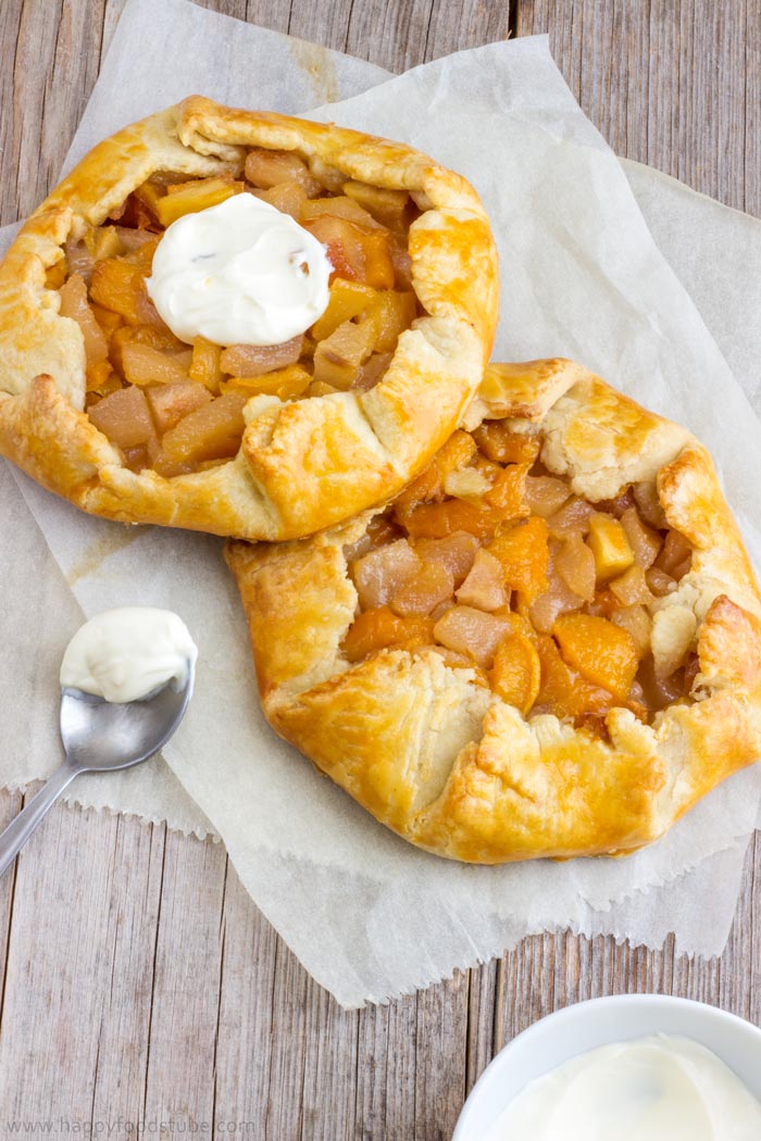 Homemade Rustic Mixed Fruit Galette - You can use any favorite fruit you like. Easy baking recipes! | happyfoodstube.com