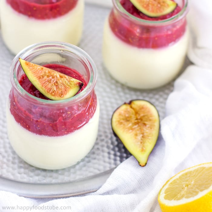 Lemon Panna Cotta with Fig Butter. Italian delicious dessert recipe! ❤ | happyfoodstube.com