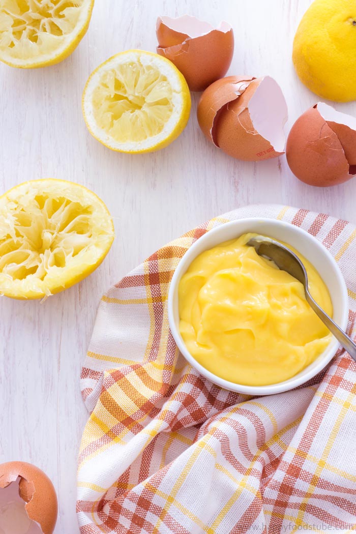 Homemade Lemon Curd. Quick recipe only 4 ingredients and its ready in less then 15 minutes | happyfoodstube.com