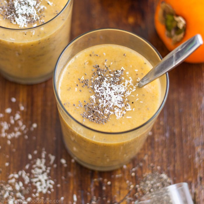 Dairy Free Persimmon Banana Breakfast Smoothie! | happyfoodstube.com