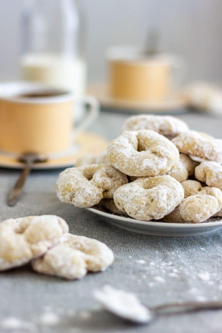 White wine cookies