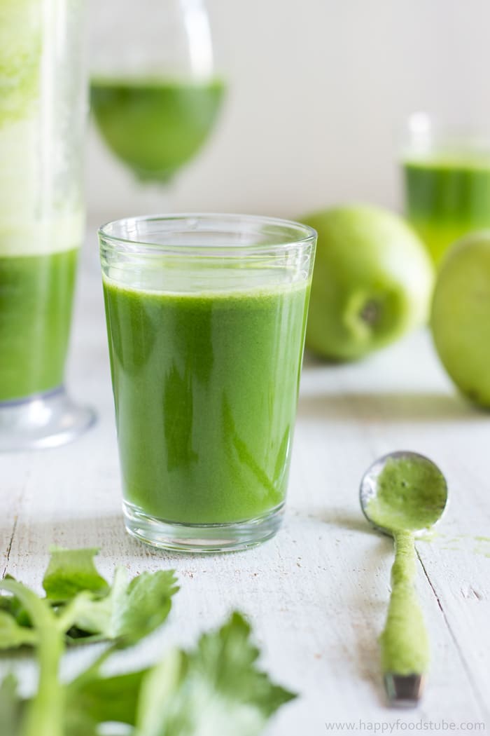 Homemade Green Juice Recipe | happyfoodstube.com