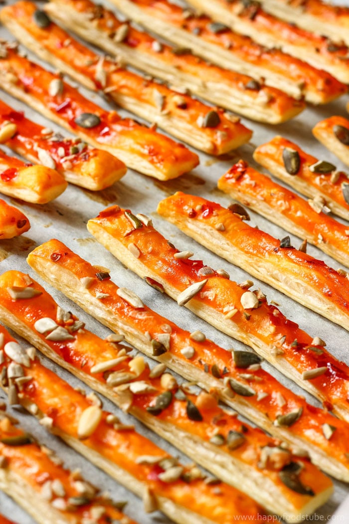 Sweet Chili Puff Pastry Breadsticks with Seeds Pic