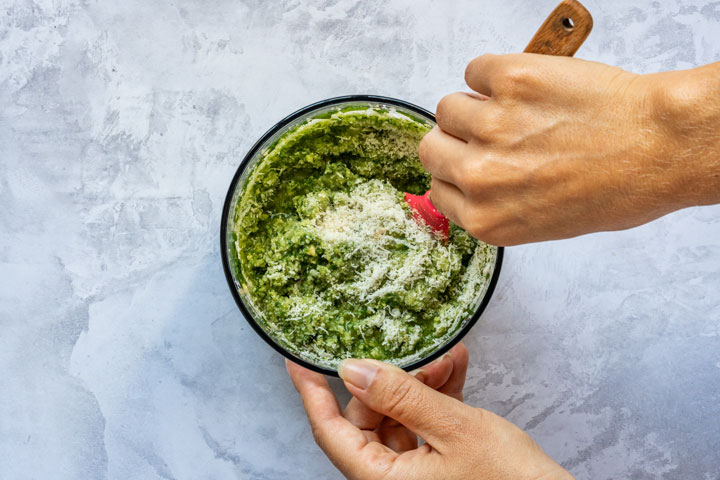 Step two how to make arugula pesto with cashews