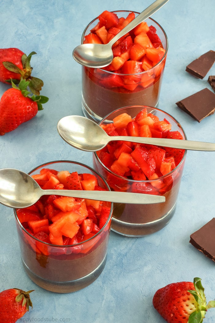 Chocolate Nutella Mousse with Strawberries Pic