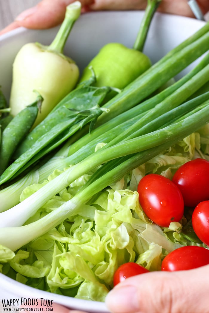 Mediterranean Green Salad Fresh Ingredients Picture