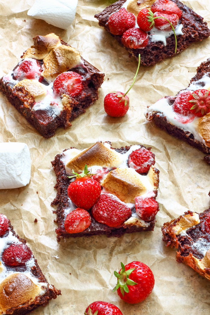 Strawberry Marshmallow Brownies Pic