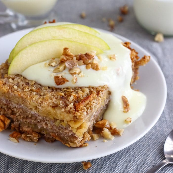 Apple Oatmeal Bake