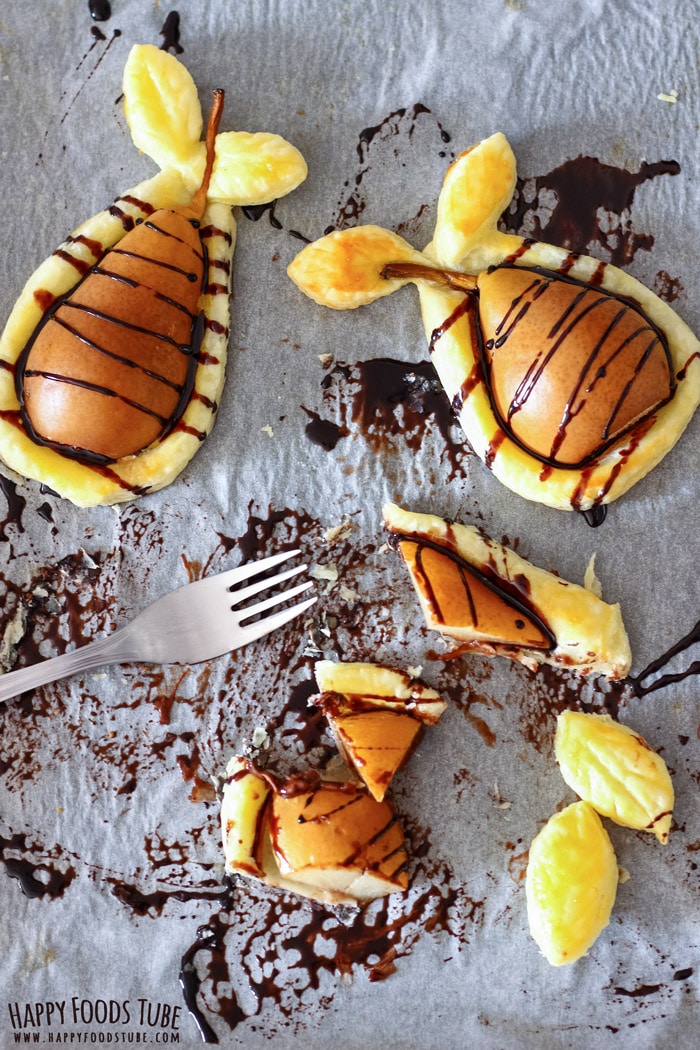 Nutella Stuffed Baked Pears in Puff Pastry with Nutella Picture