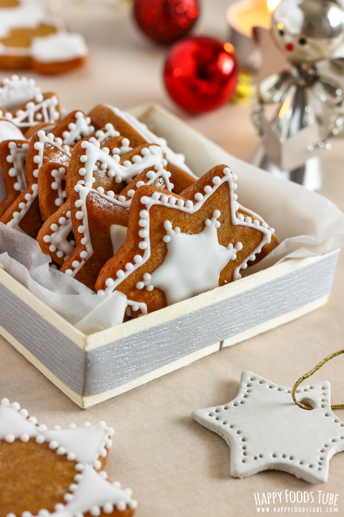 Simple Gingerbread Cookies In The Box Picture