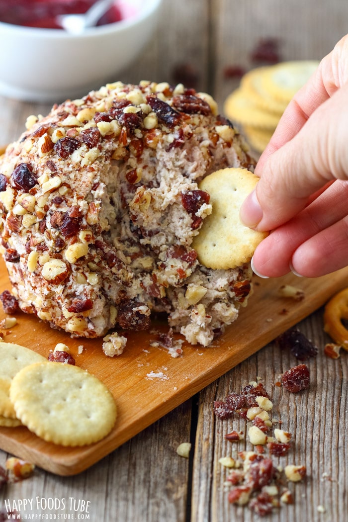 Cranberry Bacon Cheese Ball Pic