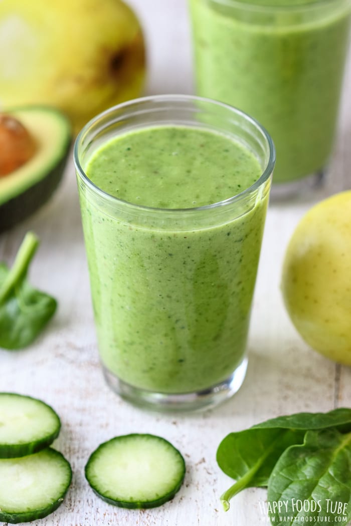 Glass of Spinach Cucumber Smoothie for healthy breakfast