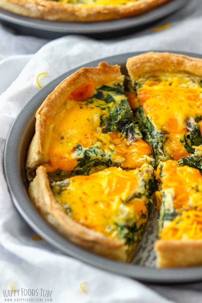 Sliced Spinach and Cheddar Quiche