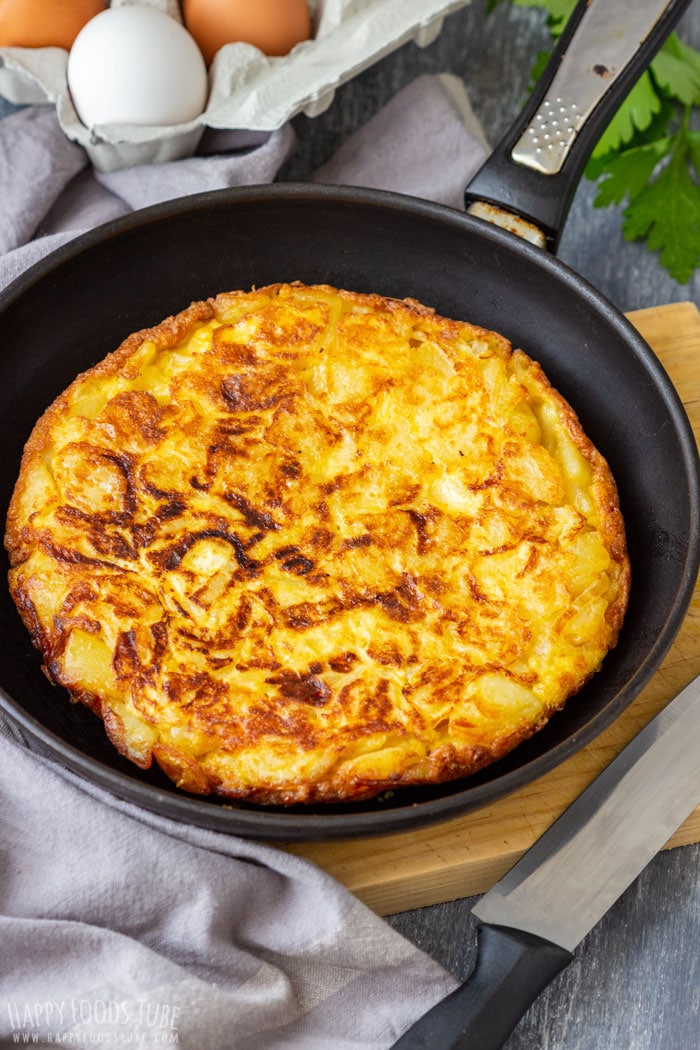 Spanish Omelette (Tortilla Española) - A Sassy Spoon