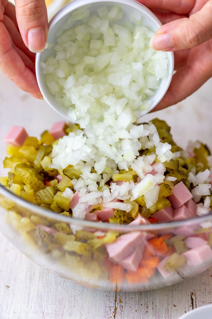 How to Make Creamy Potato and Ham Salad Step 2