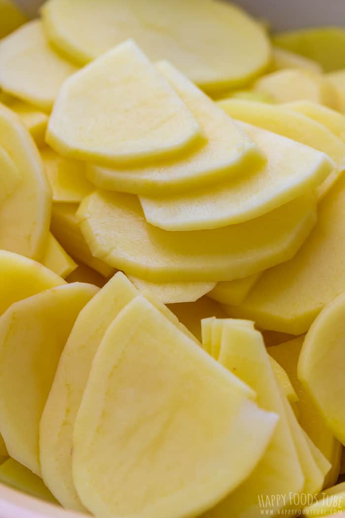 Sliced Potatoes for Creamy Potatoes Au Gratin