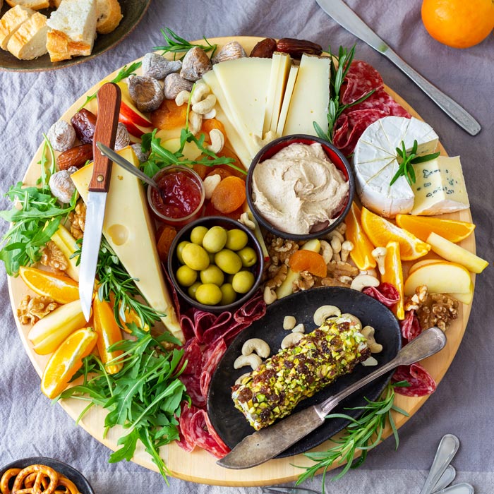 How to make the best Cheese Board - Happy Foods Tube