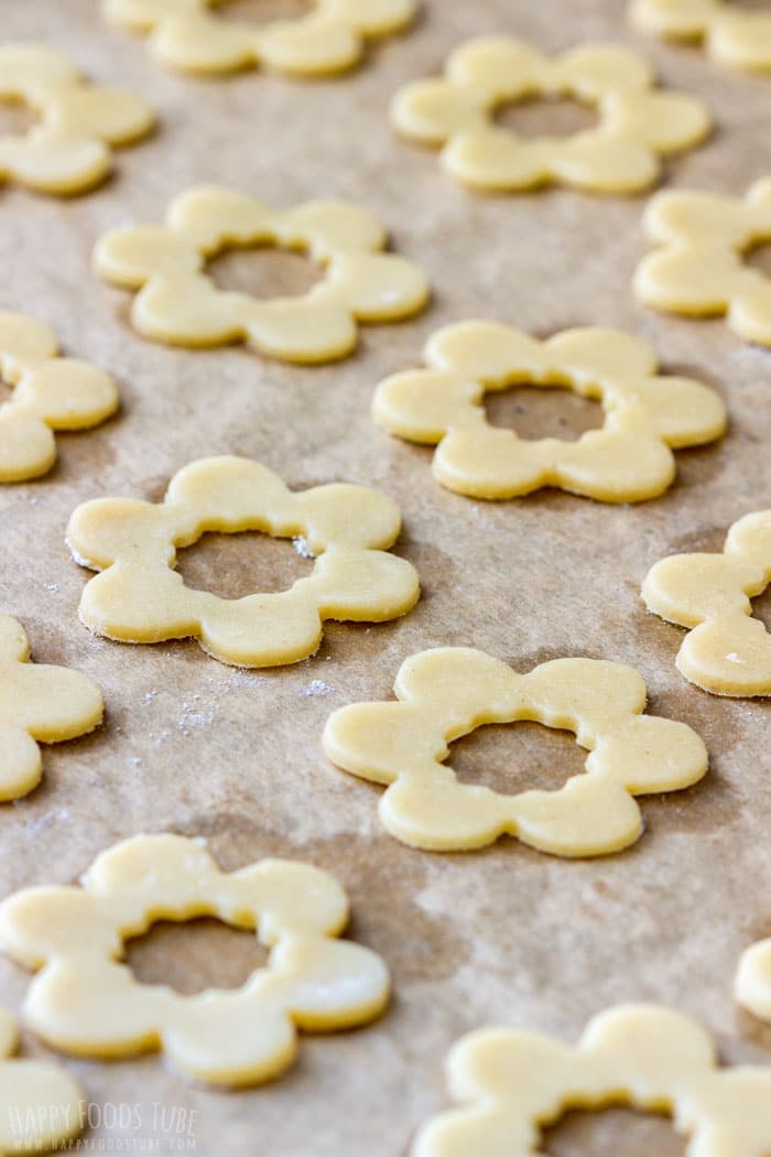 How to make Linzer Cookies at Home Step 3
