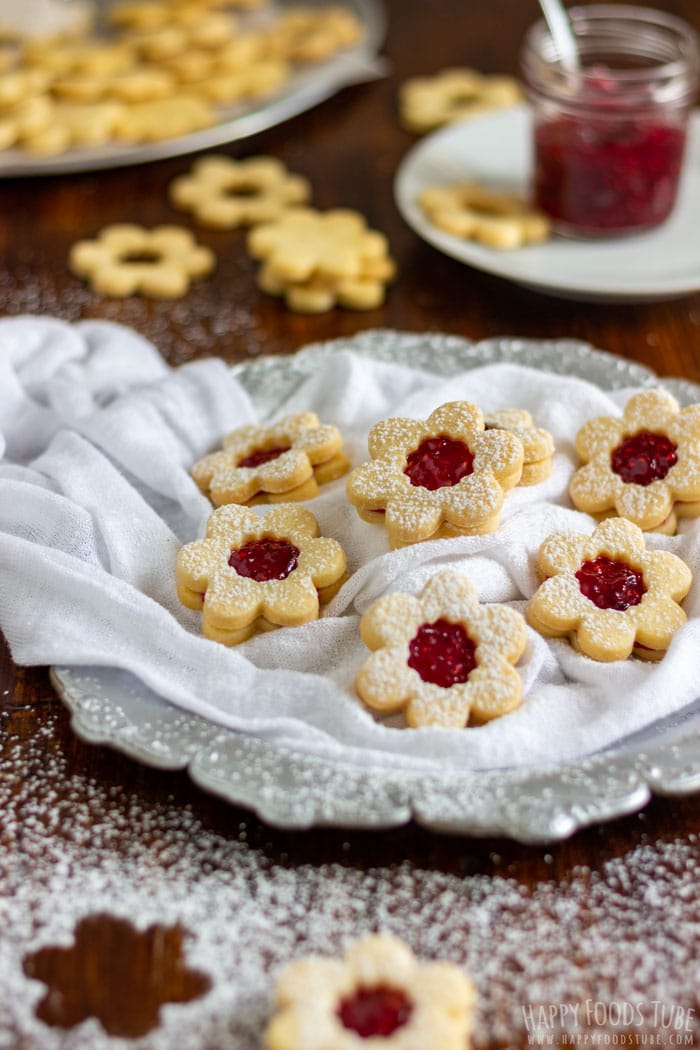 Homemade Linzer Cookies