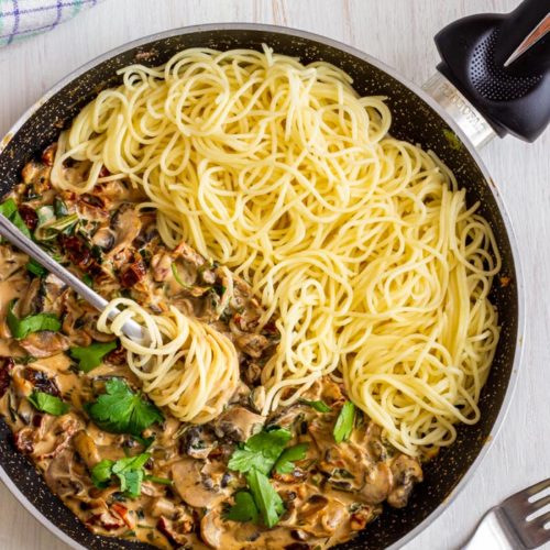 Sun-Dried Tomato Spaghetti with Creamy Mushroom Sauce