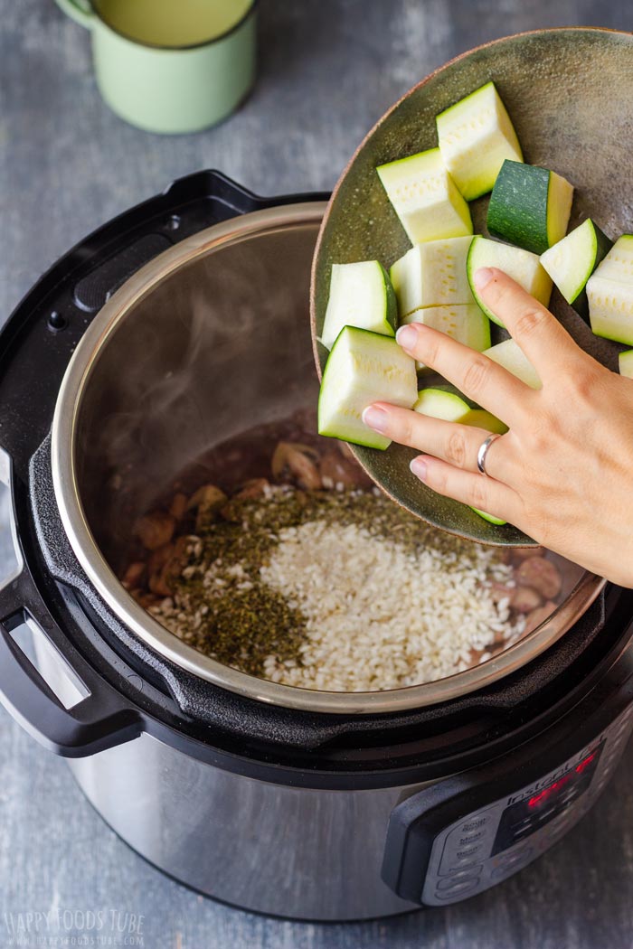 How to make Instant Pot Zucchini Mushroom Risotto Step 2