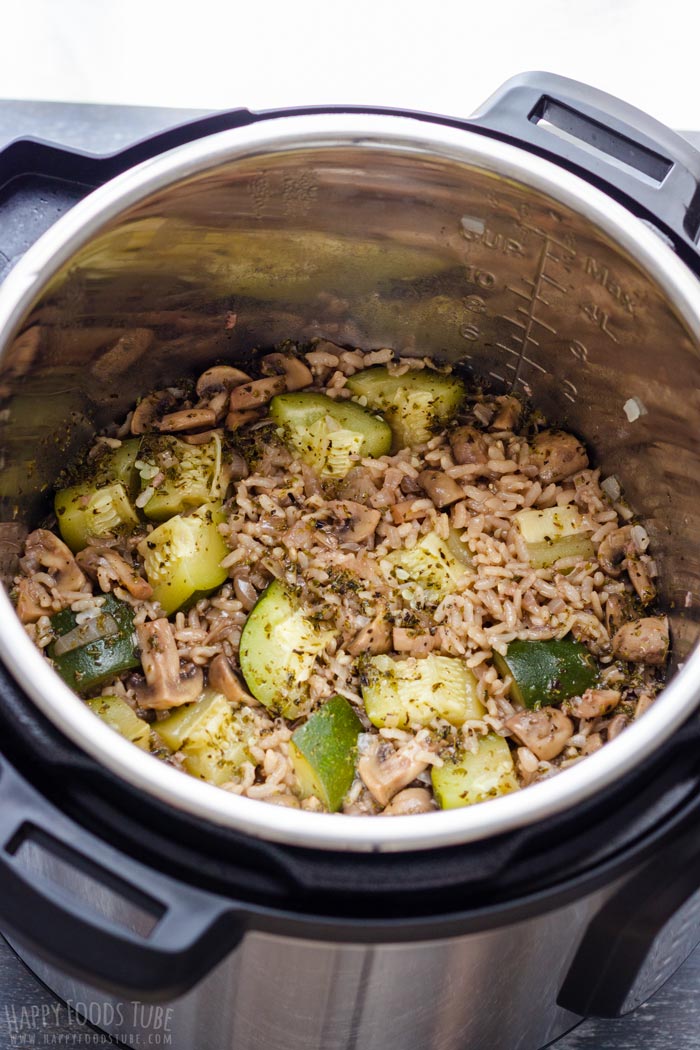 How to make Instant Pot Zucchini Mushroom Risotto Step 4