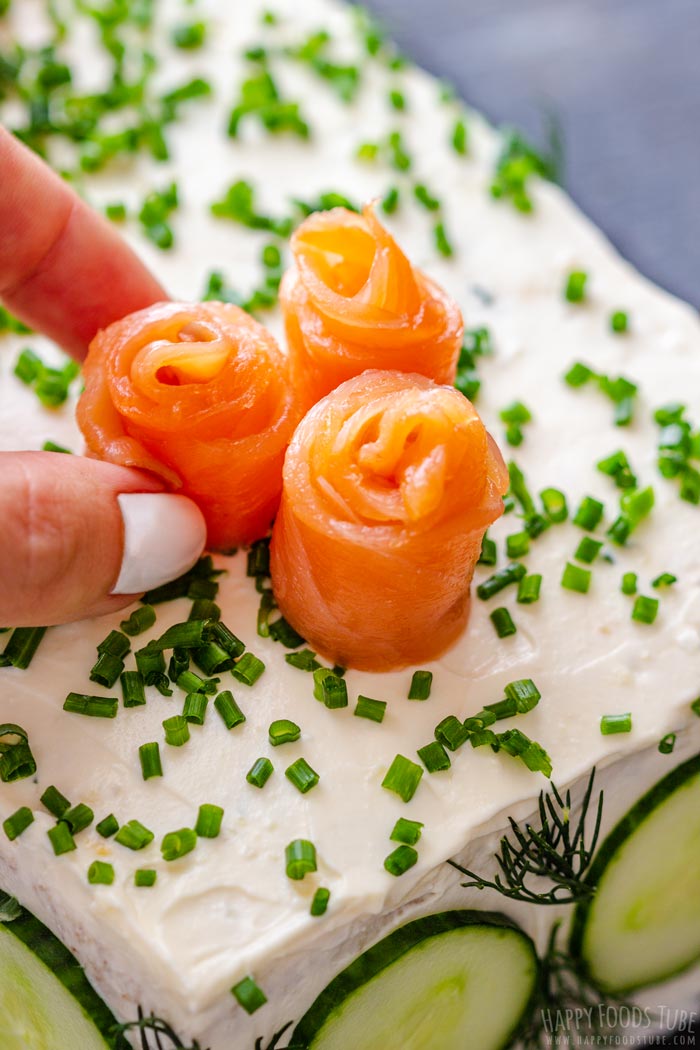 How to Make Smoked Salmon Sandwich Cake Step 4 - Garnishing