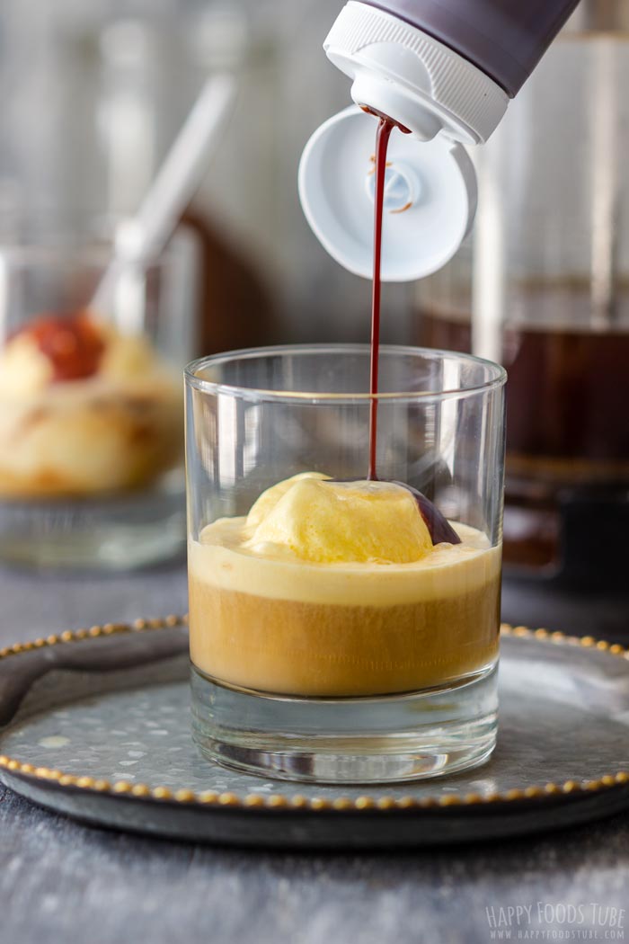 How to make Affogato in 3 easy steps Step 3