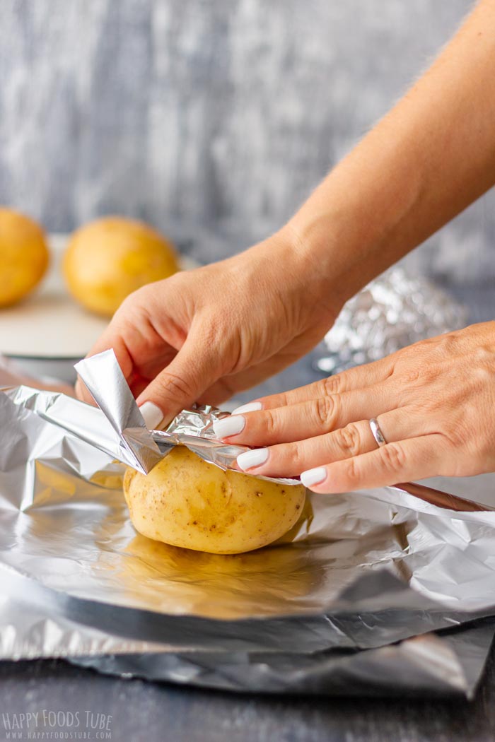 How to make Ash-Roasted Potatoes Step 1