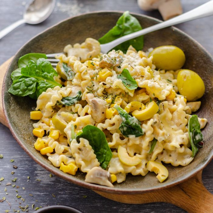 Instant Pot Pasta with Spinach and Mushrooms