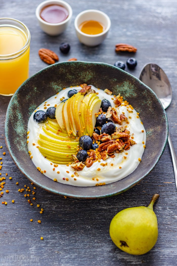 Healthy Greek Yogurt Breakfast Bowl