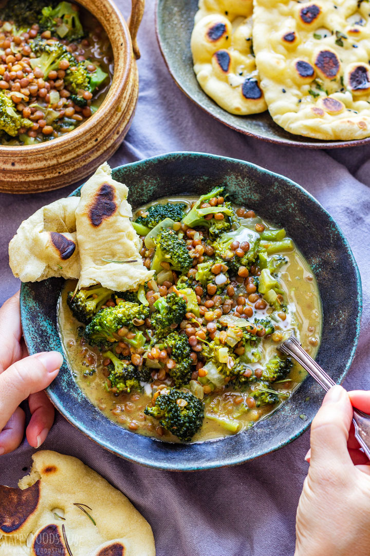 Broccoli Curry Bowl with Naan Bread