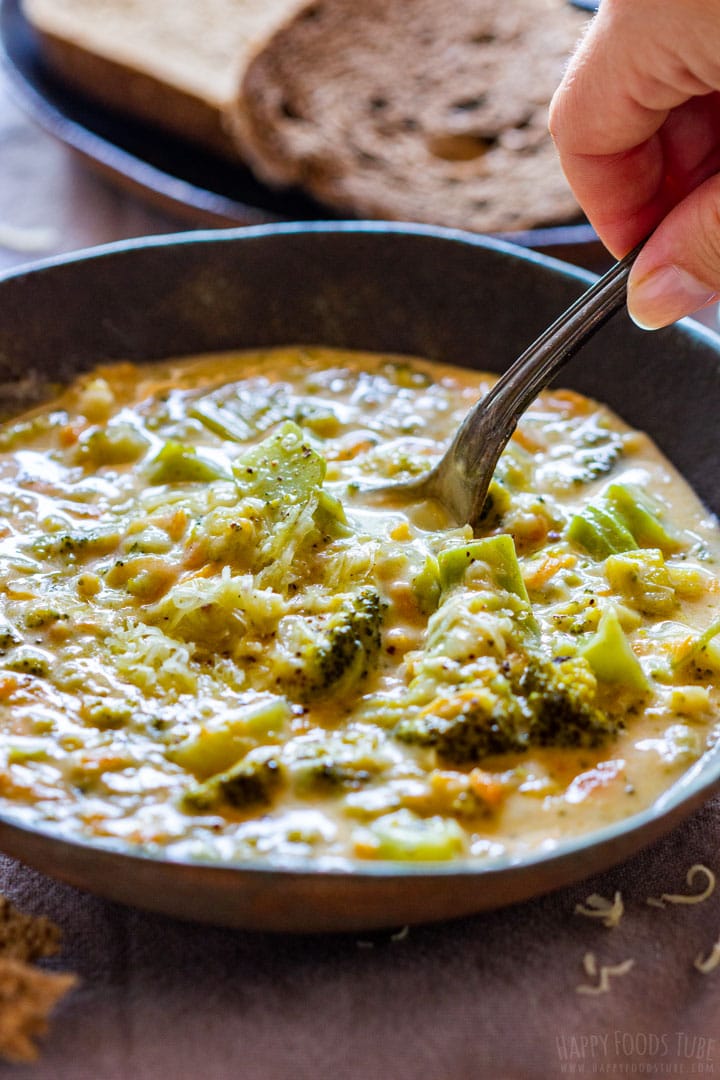 Instant pot pressure cooker broccoli cheese soup
