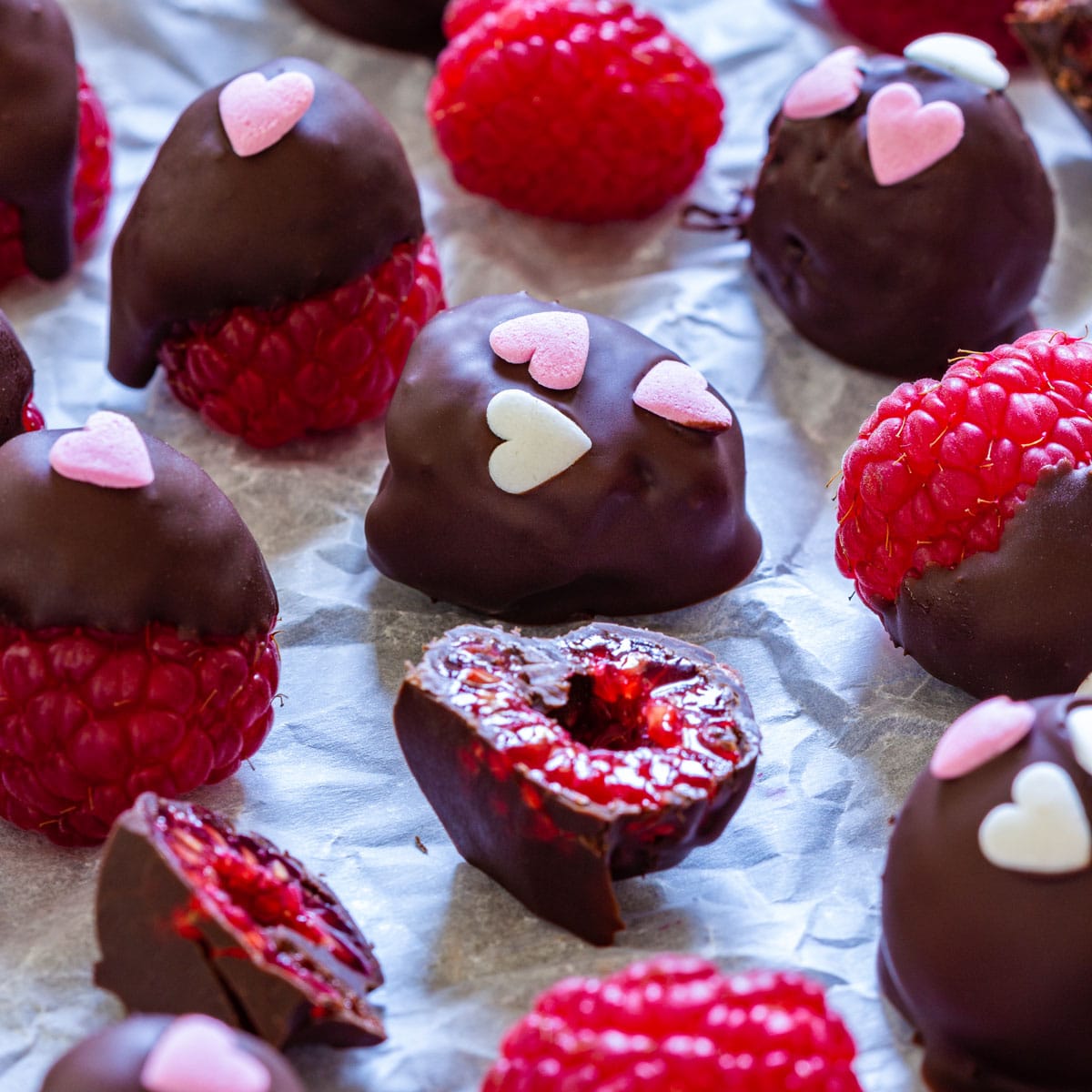 A simple recipe for chocolate covered raspberries. 