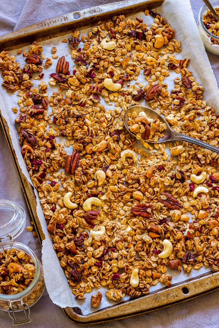 Homemade crunchy granolo with nuts