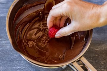 How to make chocolate covered raspberries step 2
