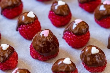 How to make chocolate covered raspberries step 3