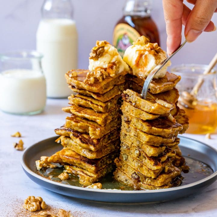 Carrot cake pancakes recipe