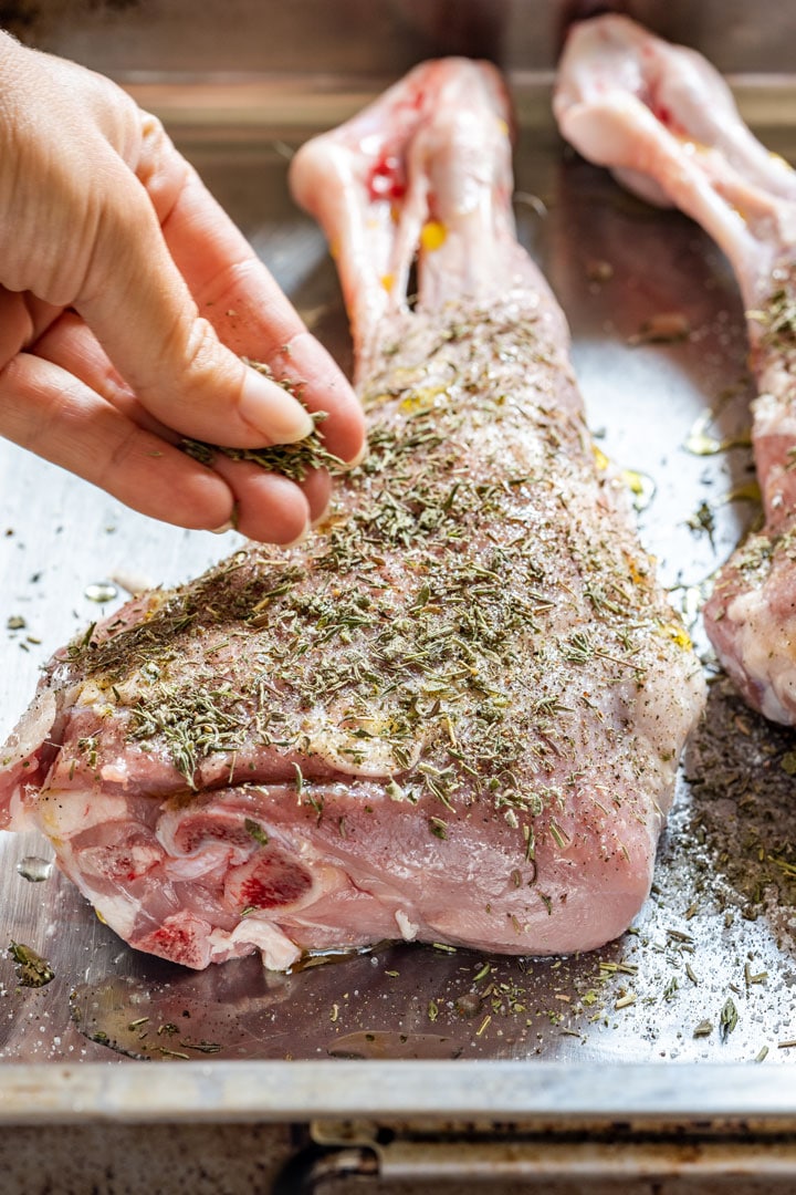 Preparing lamb of leg for cooking