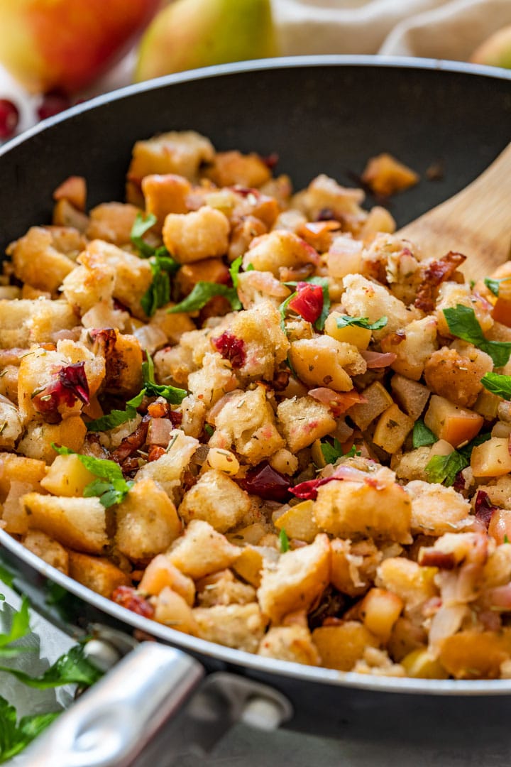 Easy homemade stove top stuffing