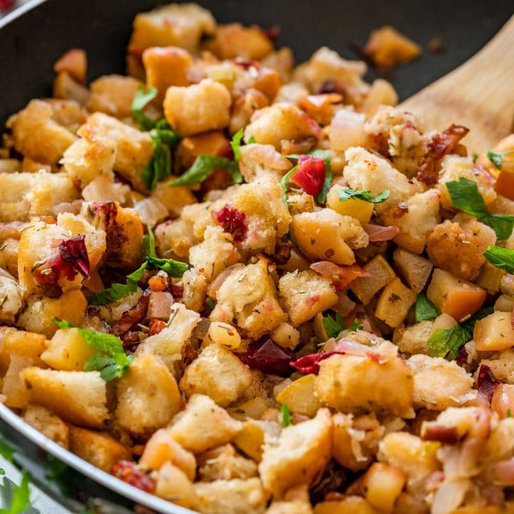 Homemade Stove Top Stuffing Recipe - Happy Foods Tube