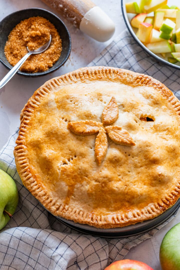 Shortcrust pastry apple pie.