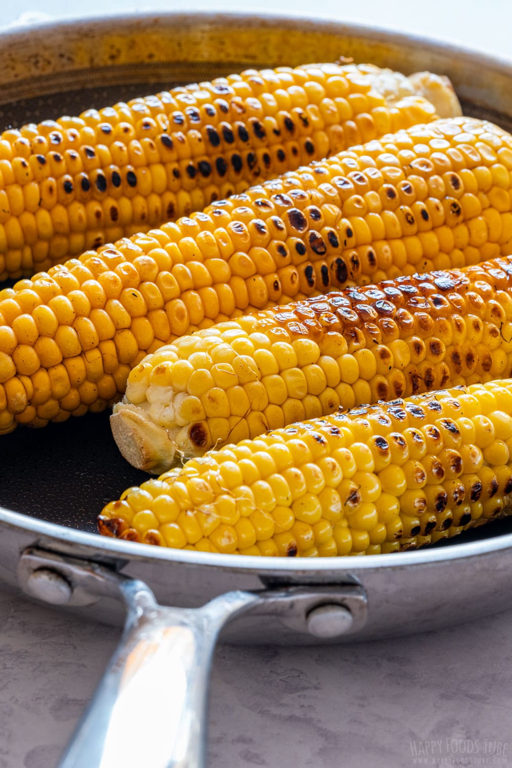 Making grilled corn without grill.